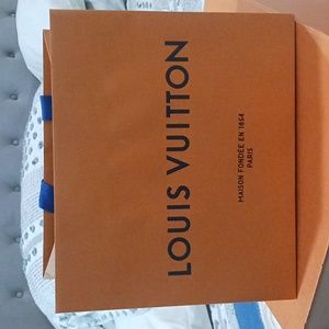 Louis Vuitton shopping bag